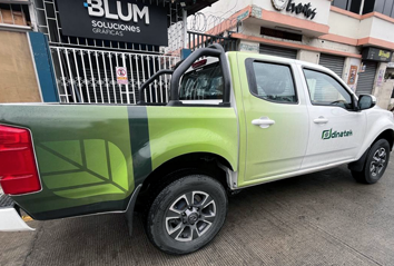 rotulacion camioneta guayaquil publicidad